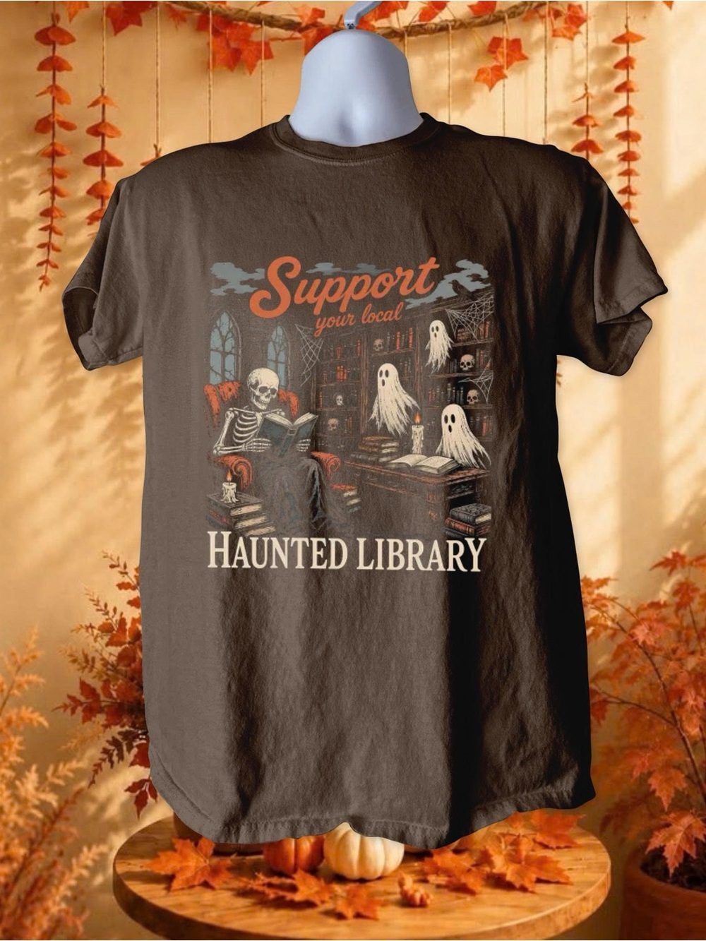 Gildan Brown 'Support Your Local Haunted Library' Men's T‑Shirt